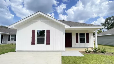2512 Sutton Place Dr, Cantonment, FL 32533