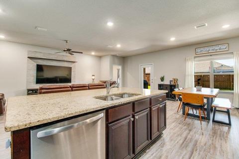 5340 Red Shoulder Rd, Pace, FL 32571 photo 4
