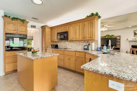 2783 Segrest Rd, Pace, FL 32571 photo 12