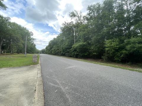 3148 Sonya St, Pace, FL 32571 photo 2