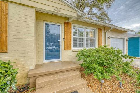 426 Gibbs Rd, Pensacola, FL 32507