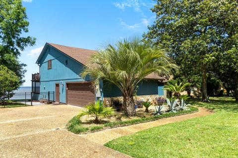 3994 Bay Pointe Dr, Gulf Breeze, FL 32563 | 50 Photos | MLS #625218 ...