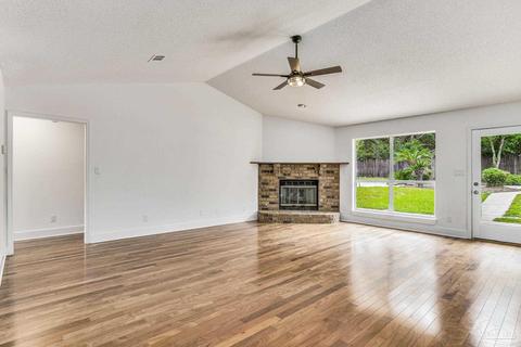 717 Tara Rd, Cantonment, FL 32533 photo 2