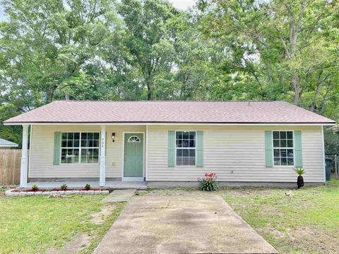 704 Escambia Ave, Cantonment, FL 32533