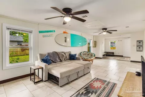 1116 N V St, Pensacola, FL 32505