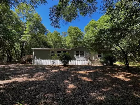 7760 Lund Rd, Milton, FL 32570