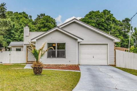 105 Jamie Ct, Crestview, FL 32539 photo 1