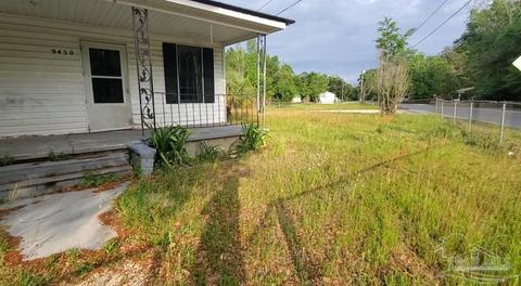 9450 Old Flomaton Hwy, Century, FL 32535