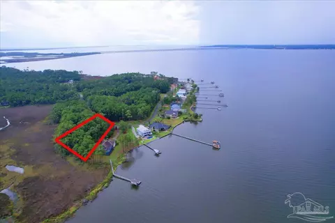 4568 Bayside Dr, Milton, FL 32583 photo 18