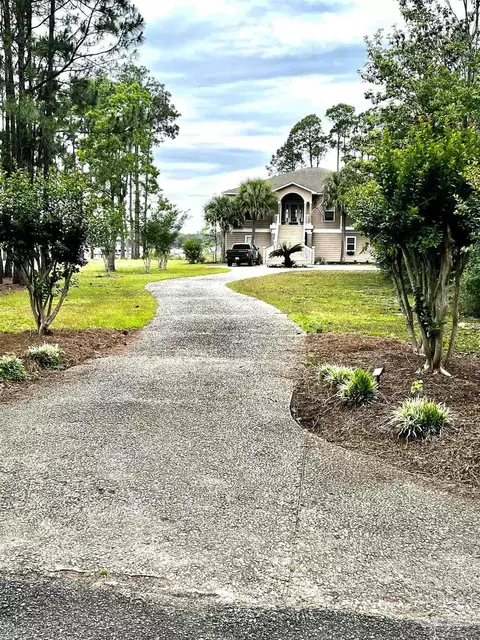 4568 Bayside Dr, Milton, FL 32583 photo 8