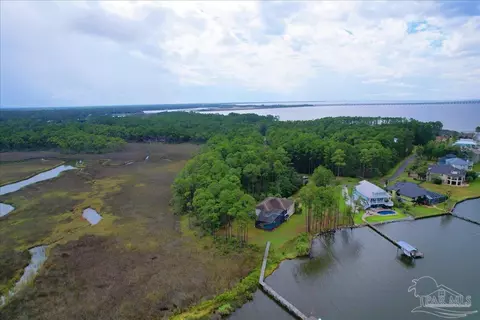 4568 Bayside Dr, Milton, FL 32583 photo 21