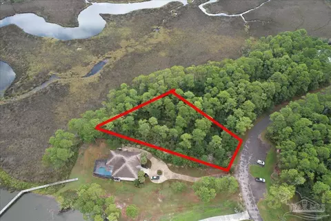 4568 Bayside Dr, Milton, FL 32583 photo 12