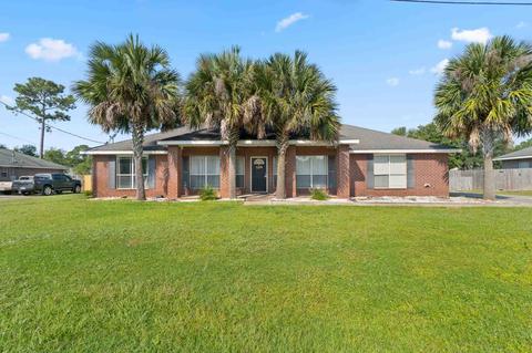1009 Ashley Rd, Milton, FL 32583