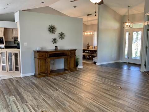 3701 Sawmill Cir, Pace, FL 32571 photo 4