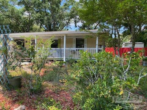 6634 Lee St, Milton, FL 32570