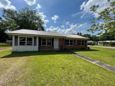 400 5th Ave, Atmore, AL 36502