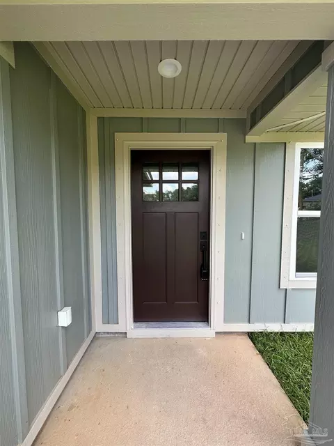 5686 Riviera Dr, Milton, FL 32583 photo 3