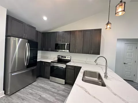 5686 Riviera Dr, Milton, FL 32583 photo 9