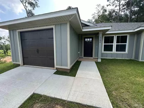 5686 Riviera Dr, Milton, FL 32583 photo 2