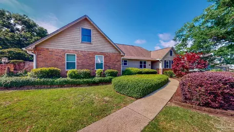 3025 Windermere Dr, Pensacola, FL 32503
