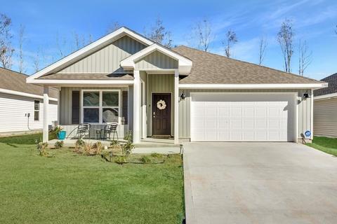 5390 Peach Dr, Pace, FL 32571 photo 2