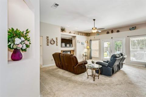 4725 Pierce Ln, Pace, FL 32571 photo 5