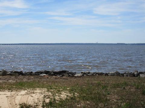 4783 Bayside Dr, Milton, FL 32583