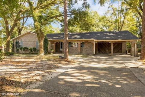 6308 Vicksburg Dr, Pensacola, FL 32503