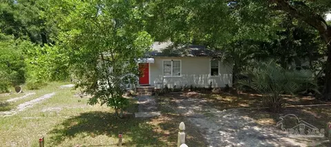 1157 Mapoles St, Crestview, FL 32536