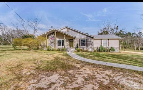 1020 Pinetop Ln, Cantonment, FL 32533