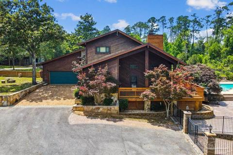 201 Tara Rd, Cantonment, FL 32533