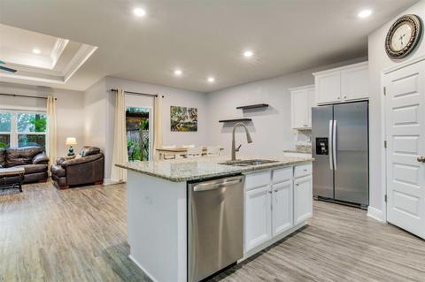 3794 Hawks Landing Cir, Pace, FL 32571 photo 4
