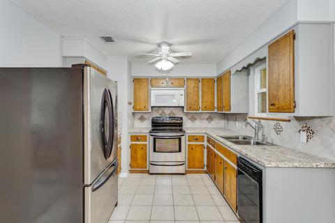 4394 W Avenida De Golf, Pace, FL 32571 photo 8