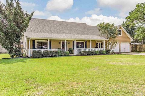2803 Venetian Way, Gulf Breeze, FL 32563