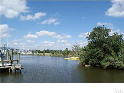 1288 Mahogany Ml, Pensacola, FL 32507