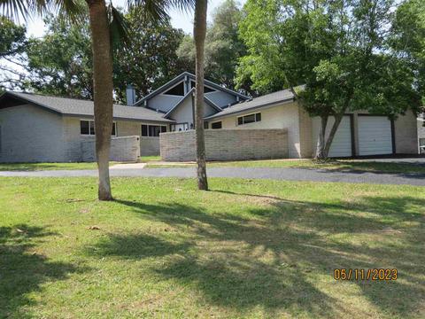 8727 Meadowbrook Dr, Pensacola, FL 32514