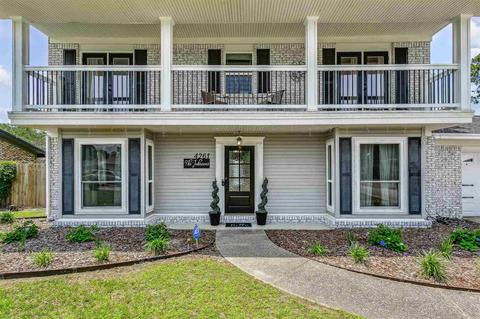 4261 Obregon Dr, Pensacola, FL 32504