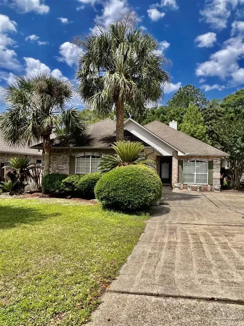2084 Downing Dr, Pensacola, FL 32505