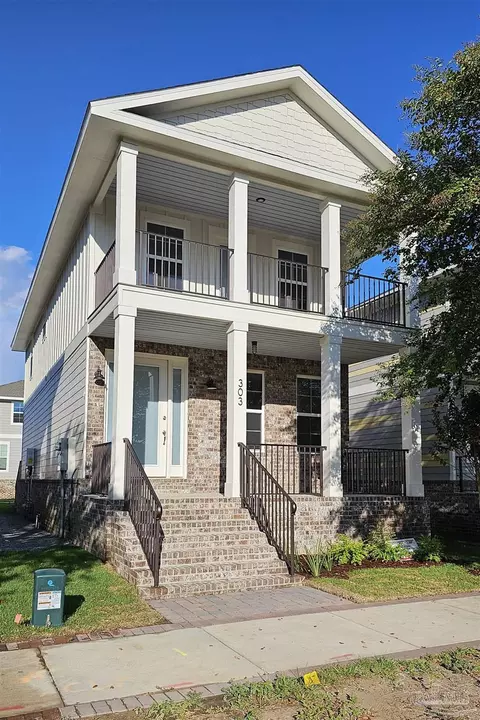 303 S Reus St, Pensacola, FL 32502