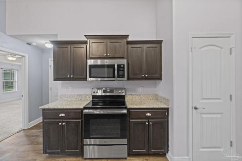 4504 Hampton Bay Blvd, Milton, FL 32583 photo 20