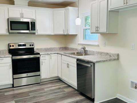 4563 Southern Pl, Pace, FL 32571 photo 8