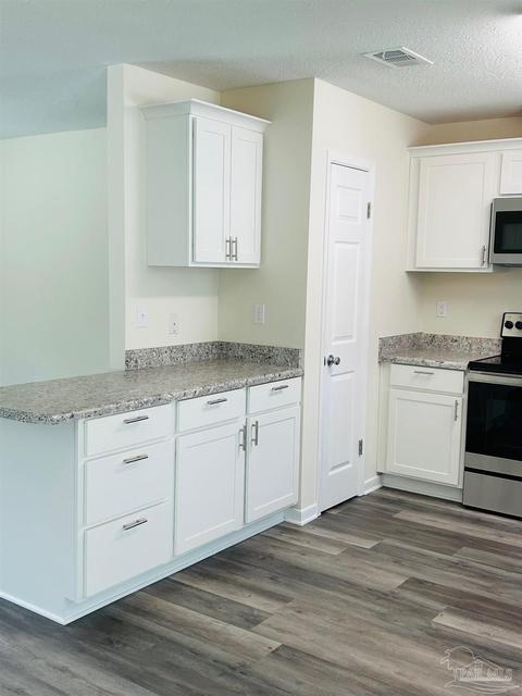 4563 Southern Pl, Pace, FL 32571 photo 10