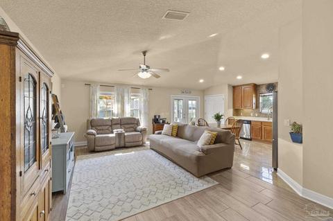 4752 Hilarita Cir, Pace, FL 32571 photo 12