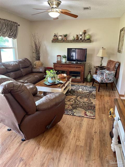 4937 Jennifer Ln, Pace, FL 32571 photo 7