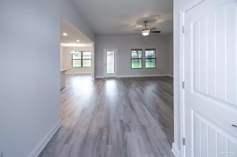 6045 Parsonage Cir, Milton, FL 32570 photo 9