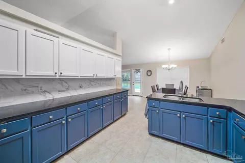 5975 Ridgeview Dr, Milton, FL 32570 photo 7