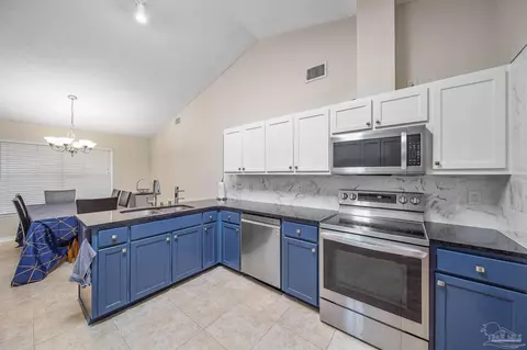5975 Ridgeview Dr, Milton, FL 32570 photo 5