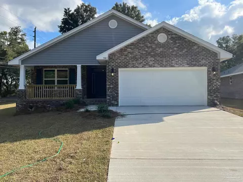 5001 Quarter Deck St #1A, Pensacola, FL 32526