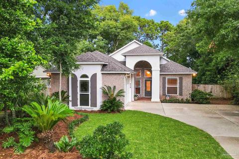 712 Lakewood Rd, Pensacola, FL 32507