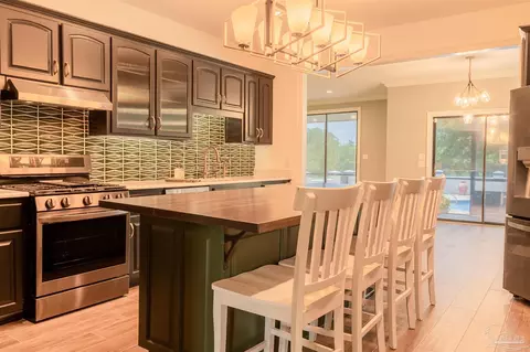 Kitchen - 5503 Oakmont Dr, Pace, FL 32571 photo 2 of 8